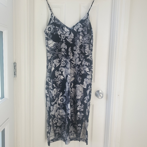 Linen Blend Dress - Picture 2 of 5